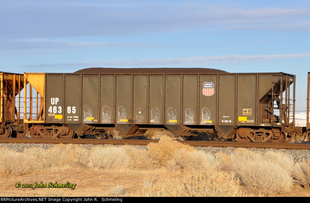 UP 46365 at Mojave CA. 12/22/2011